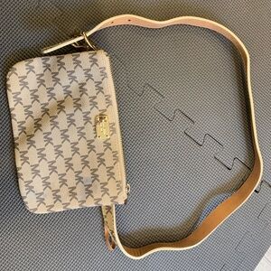 Michael Kors Fanny